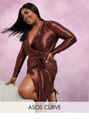 ASOS Curve Size Chart - Black & White